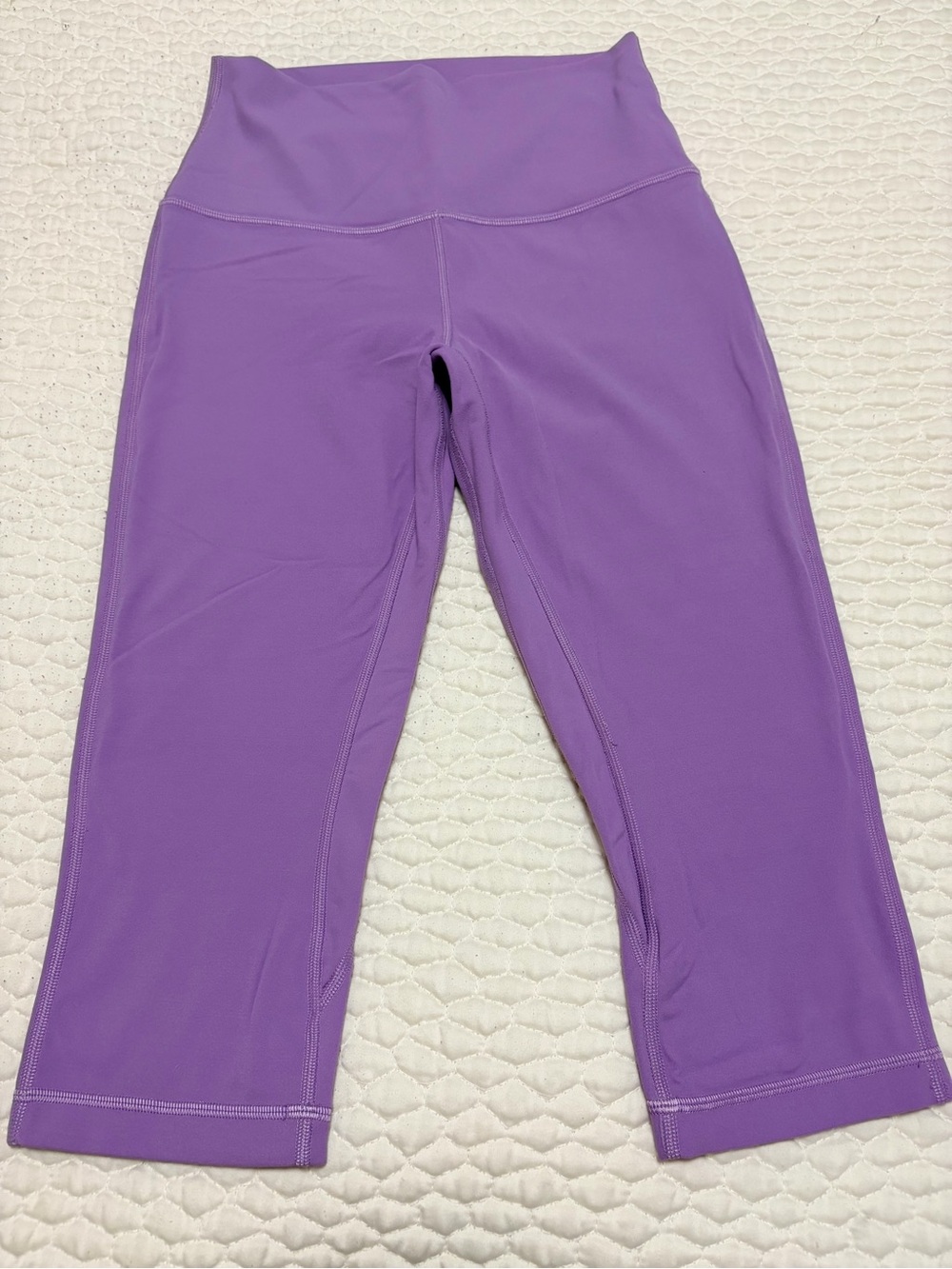 lululemon athletica Lavender Capri Leggings